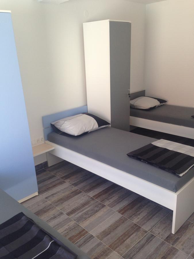 Chill Out 3*